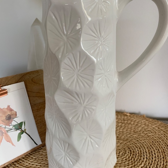 Tall white pitcher & vase - Picture 2 of 6